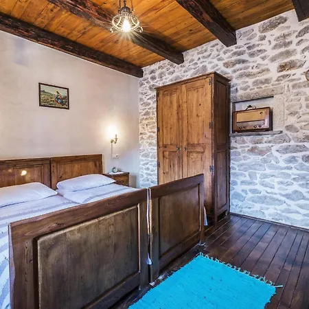 Holiday home Sisman Donji Zemunik
